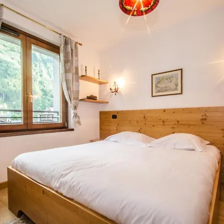 Pretty In France With Terrace Appartement Chamonix
